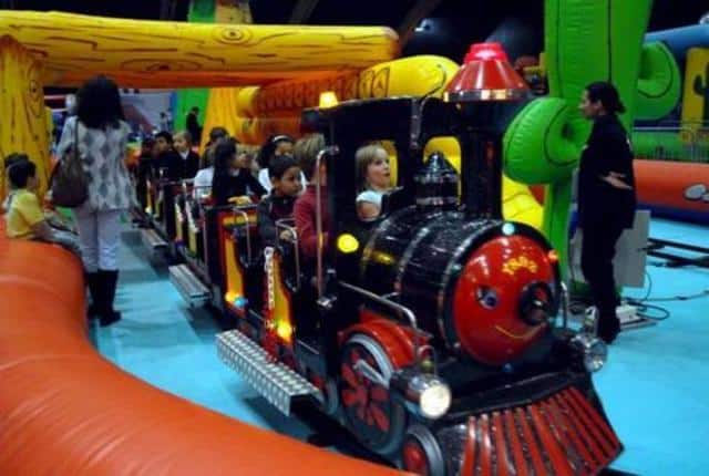 petit train animations enfants Noel